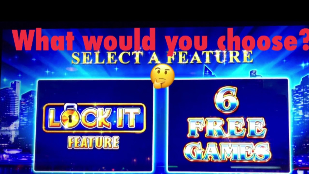 Lock it Link Night Life video slot game screenshot