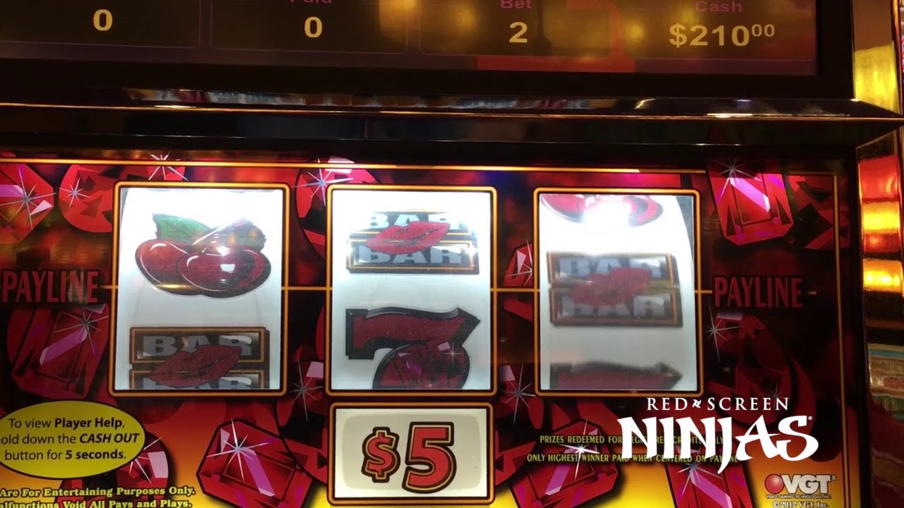 Red Lady video slot machine screenshot